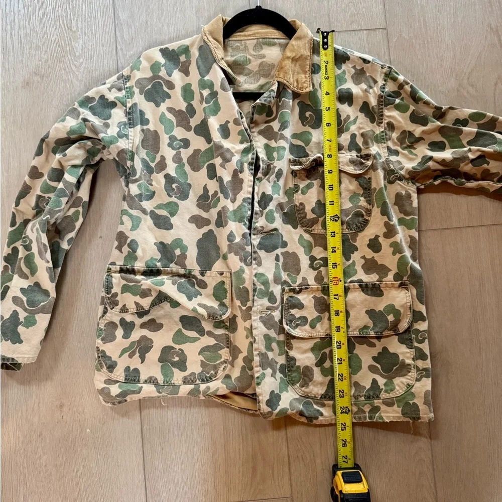 Vintage Women’s Camouflage Jacket with Tan Collar - Picture 5 of 7